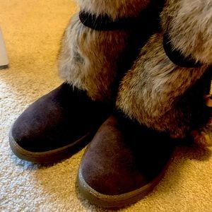 Fur boots